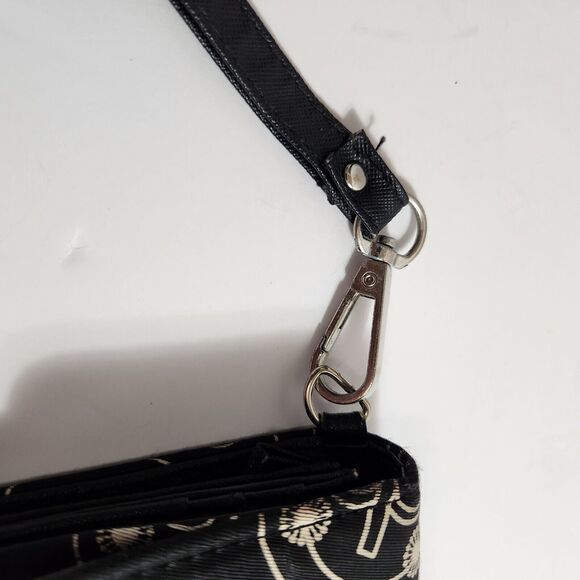 Disney Park Trifold Wallet/Wristlet Black W Mickey Mouse Castle - Picture 8 of 15